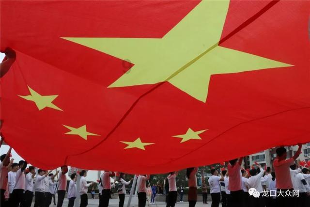 小宝贝打网球